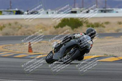 media/Jan-14-2023-SoCal Trackdays (Sat) [[497694156f]]/Turn 4 Set 2 (1030am)/